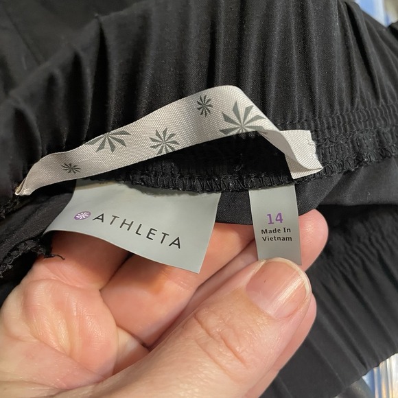 Athleta‎ Aspire Ankle Pants Womens Size 14 Black Zip Pocket Ruched Leg - Picture 7 of 9